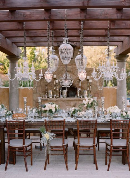 elizabeth_messina_dining_table_2