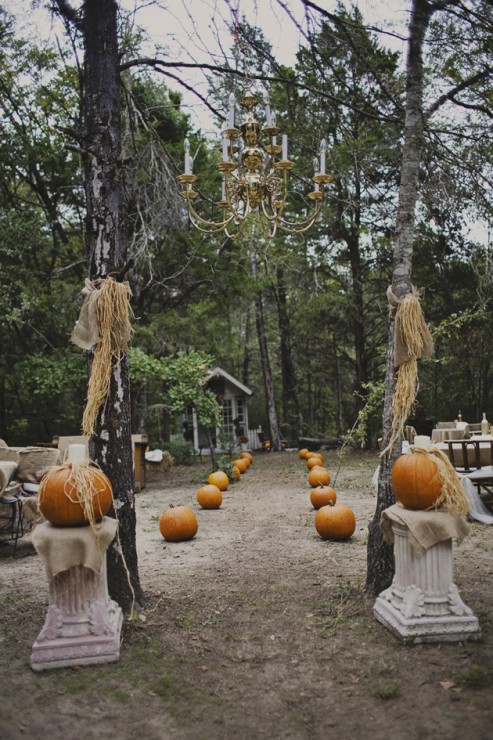 DIY-Rustic-Fall-Pumpkin-Wedding-Rachael-Lindsy-Photography-20